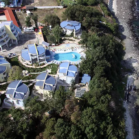 Jasmin Village
