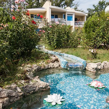 Jasmin Village Китен
