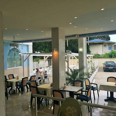 Jasmin Village Hotel 3*